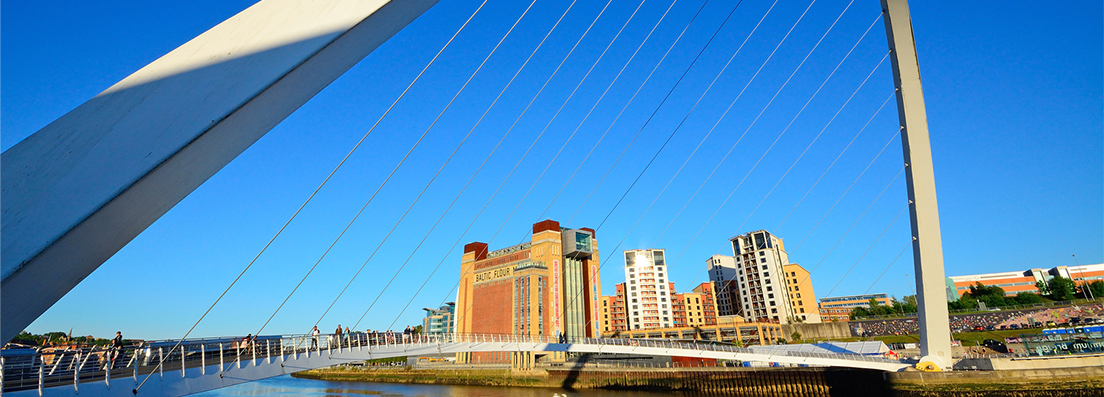 Newscastle Pont Tyne River